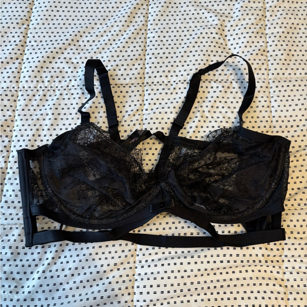 Very sexy unlined demi Black Lace Buste